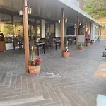 Zu Urla