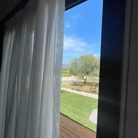 Zu Hotel *