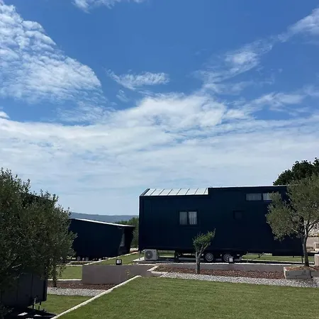 Hotel Zu *