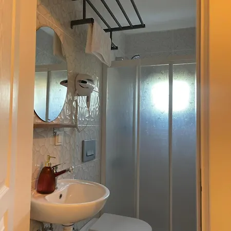 Hotel Zu Urla