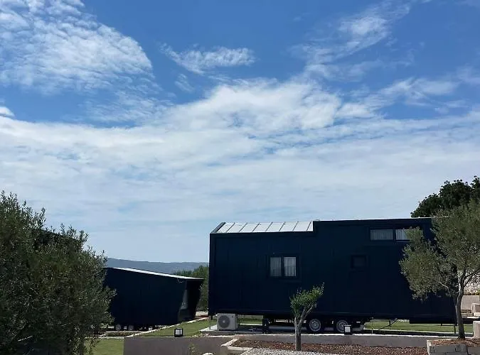 Ξενοδοχείο Zu *