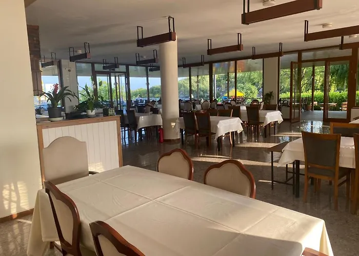 Ξενοδοχείο Zu Βουρλά