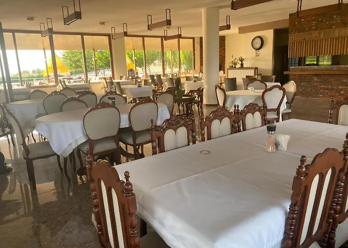 Zu Ξενοδοχείο