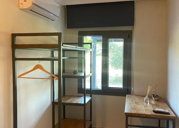 Ξενοδοχείο Zu Βουρλά